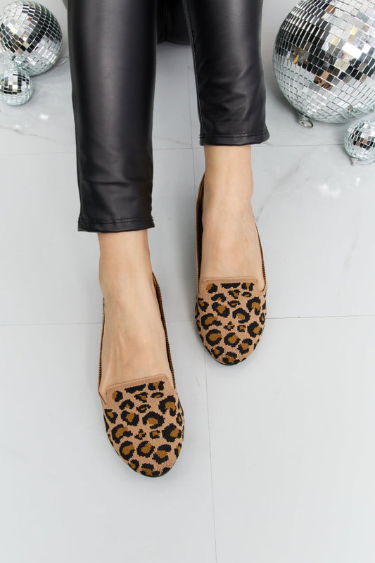Featured image for 7 Reasons Forever Link Leopard Flats Are a Must for Your Closet
