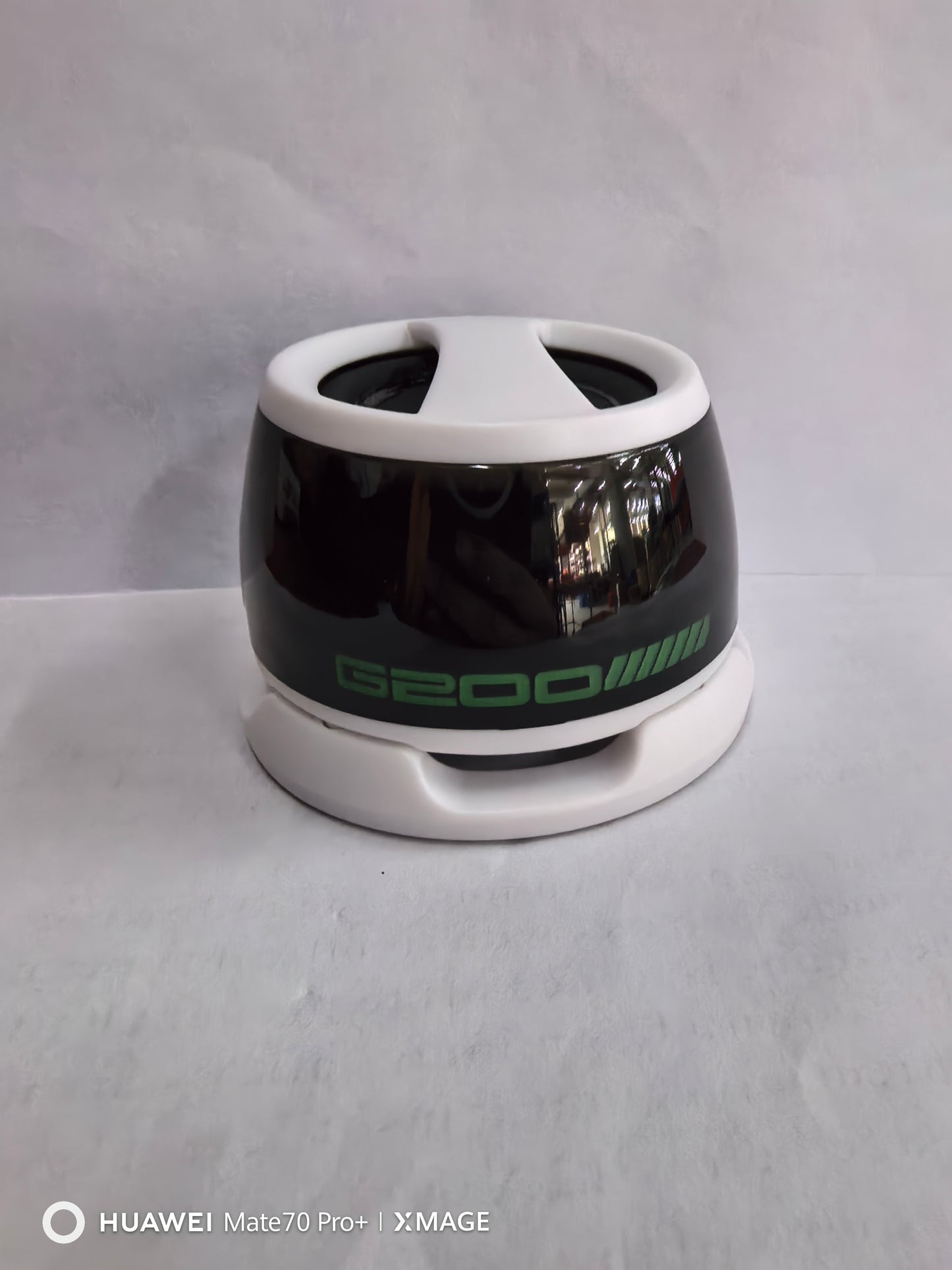 Portable Bluetooth Speaker G200 RGB Lighting Speaker BT5.3 Mini Sound Box 7 Hours Playback Magnetic Phone Holder