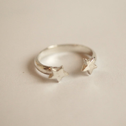 2 Star Silver Ring