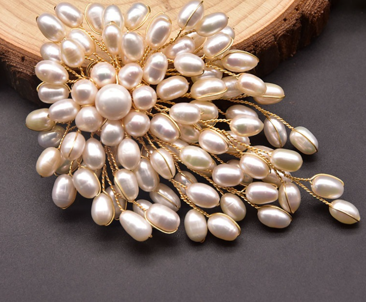 Natural Pearl Brooch Female European And American Retro Pure Hand-woven Pearl Br