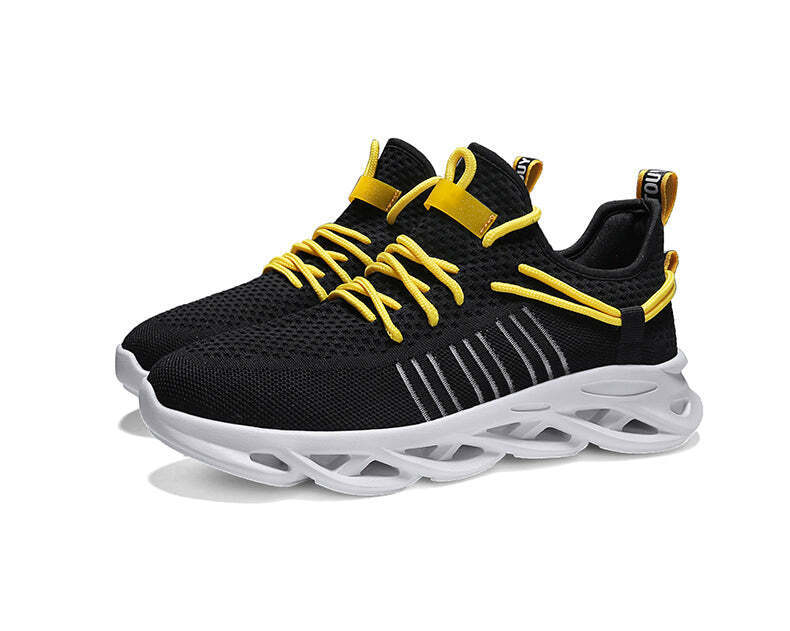 Sports and leisure breathable mesh running shoes