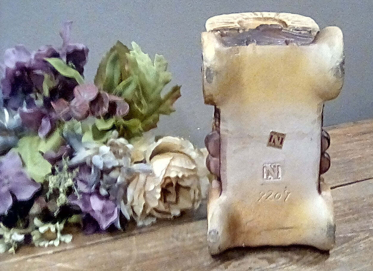 Vintage Covered Wagon Planter, Matte