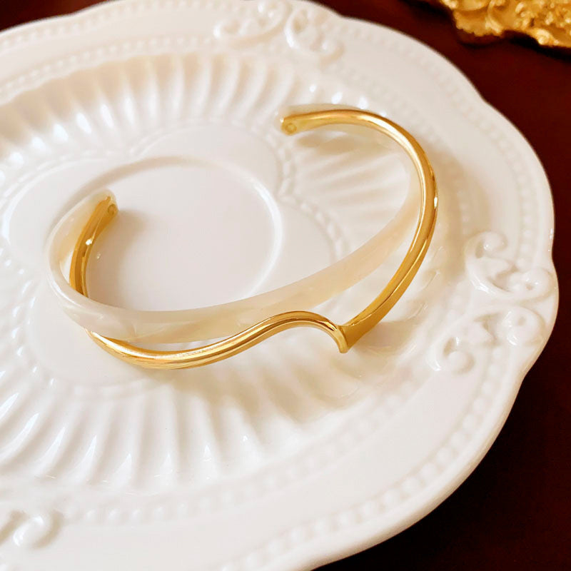 Metal White Shellfish Plate Bracelet For Women