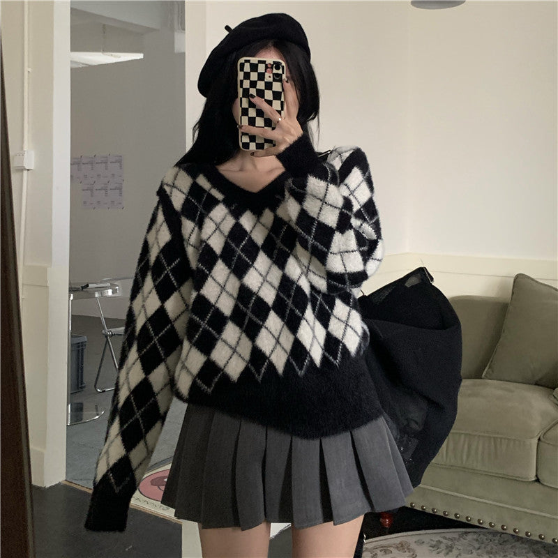 Women's Niche Top Retro Japanese V-neck Plaid Sweater