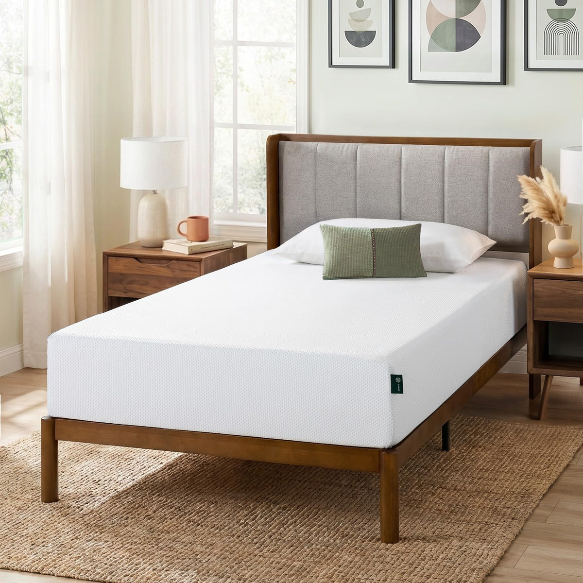 Zinus Queen Mattress, 12 Inch Green Tea Cooling Gel Memory Foam, Mattress in a Box, CertiPUR-US Certified with Pressure Relief Cool Sleep, 10 Years Warranty, Queen Size