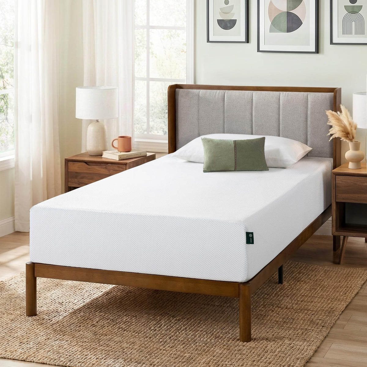 Zinus Queen Mattress, 12 Inch Green Tea Cooling Gel Memory Foam, Mattress in a Box, CertiPUR-US Certified with Pressure Relief Cool Sleep, 10 Years Warranty, Queen Size