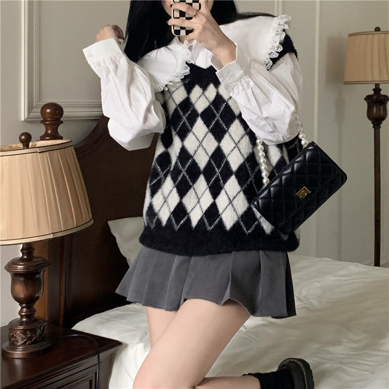 Women's Niche Top Retro Japanese V-neck Plaid Sweater