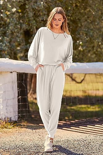 PRETTYGARDEN Women's 2023 Fall Fashion Outfits 2 Piece Sweatsuit Solid Color Long Sleeve Pullover Long Pants (Khaki,XX-Large)