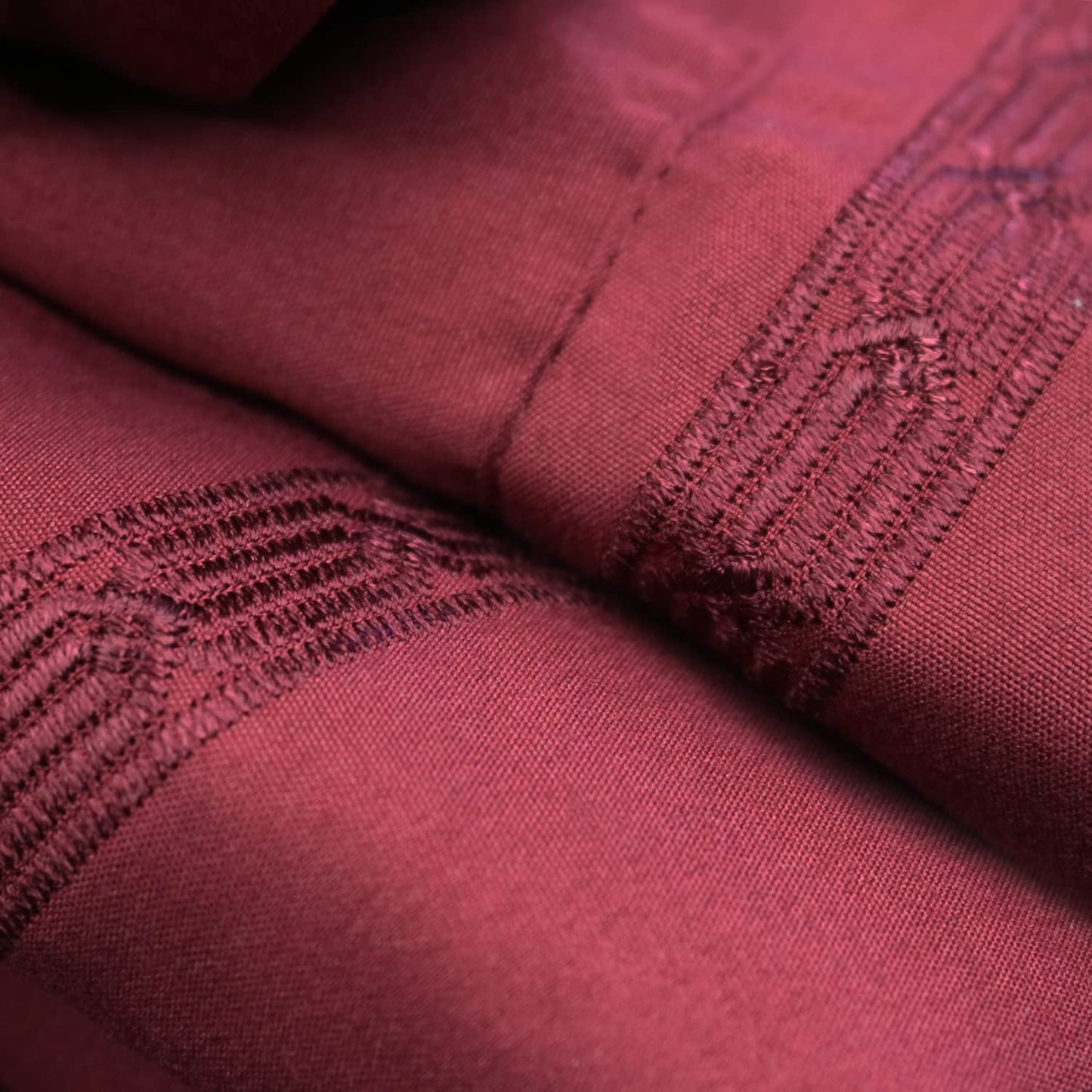 COMFII HOME Luxury 4-Piece Bedsheet Set